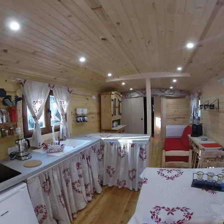 Lodge Les Roulottes A Sandie Τιονβίλ