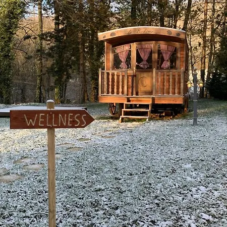 Les Roulottes A Sandie אכסניה