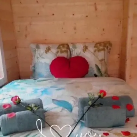 אכסניה Les Roulottes A Sandie *