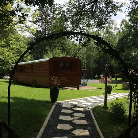 Les Roulottes A Sandie Lodge Τιονβίλ